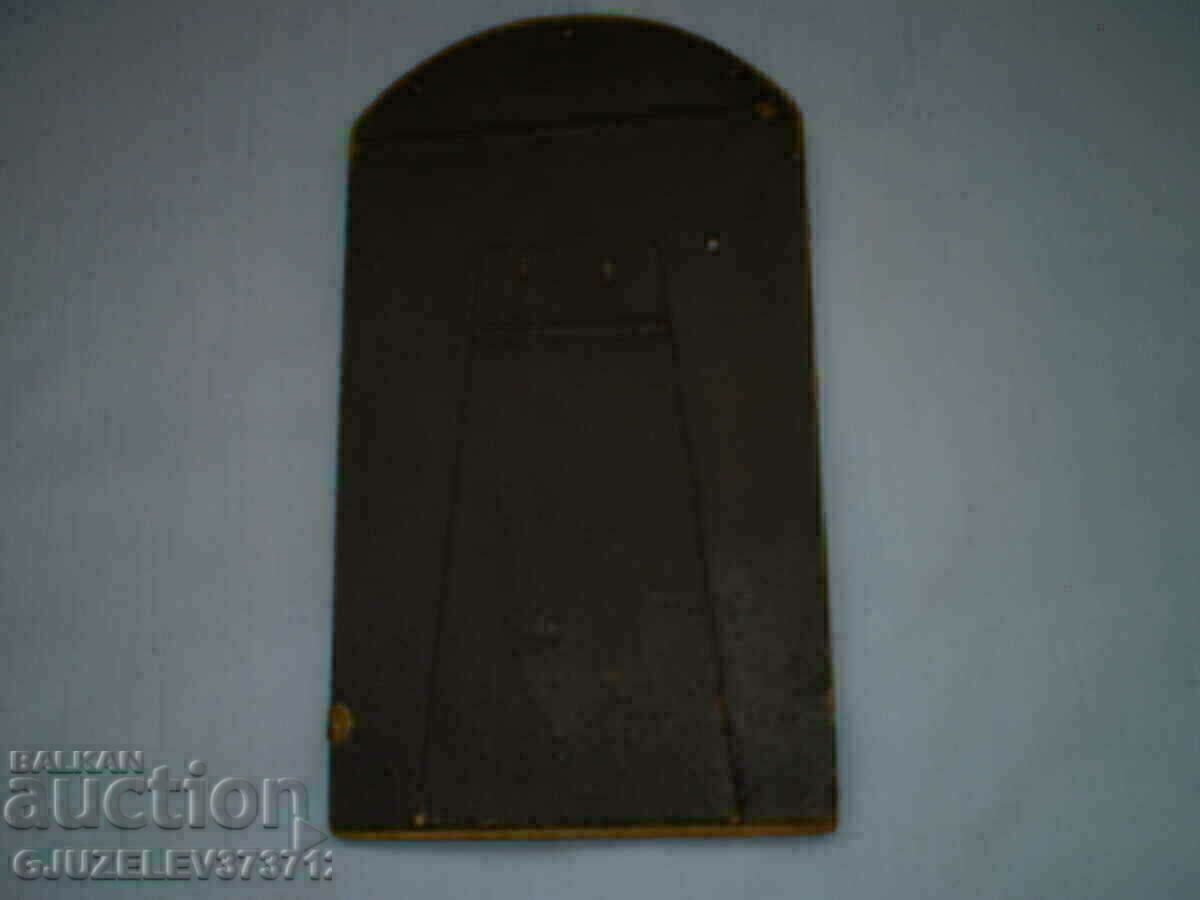 Auction Vintage desktop wooden photo frame Auction Vintage desktop wooden photo frame