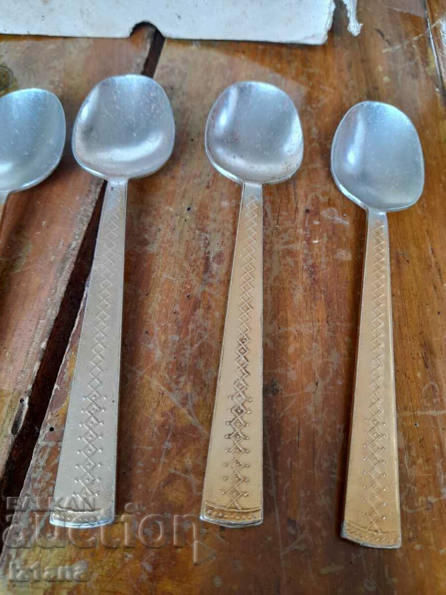 Delivery of Old dessert spoons, spoons Delivery of Old dessert spoons, spoons