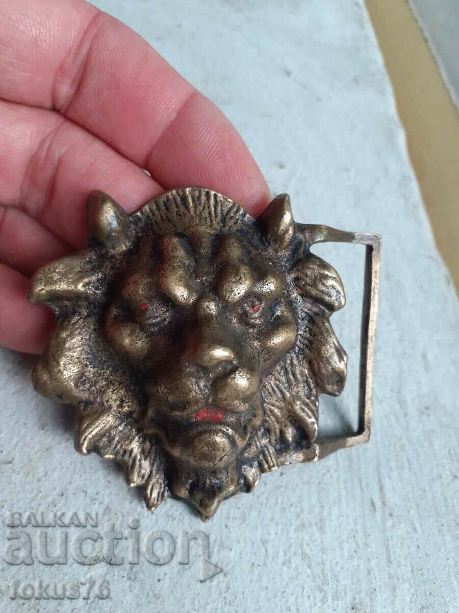 Unique old bronze lion head buckle - 7 Unique old bronze lion head buckle - 7