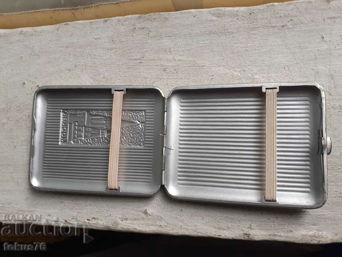 Delivery of Old Russian snuffbox Moscow in mint condition Delivery of Old Russian snuffbox Moscow in mint condition