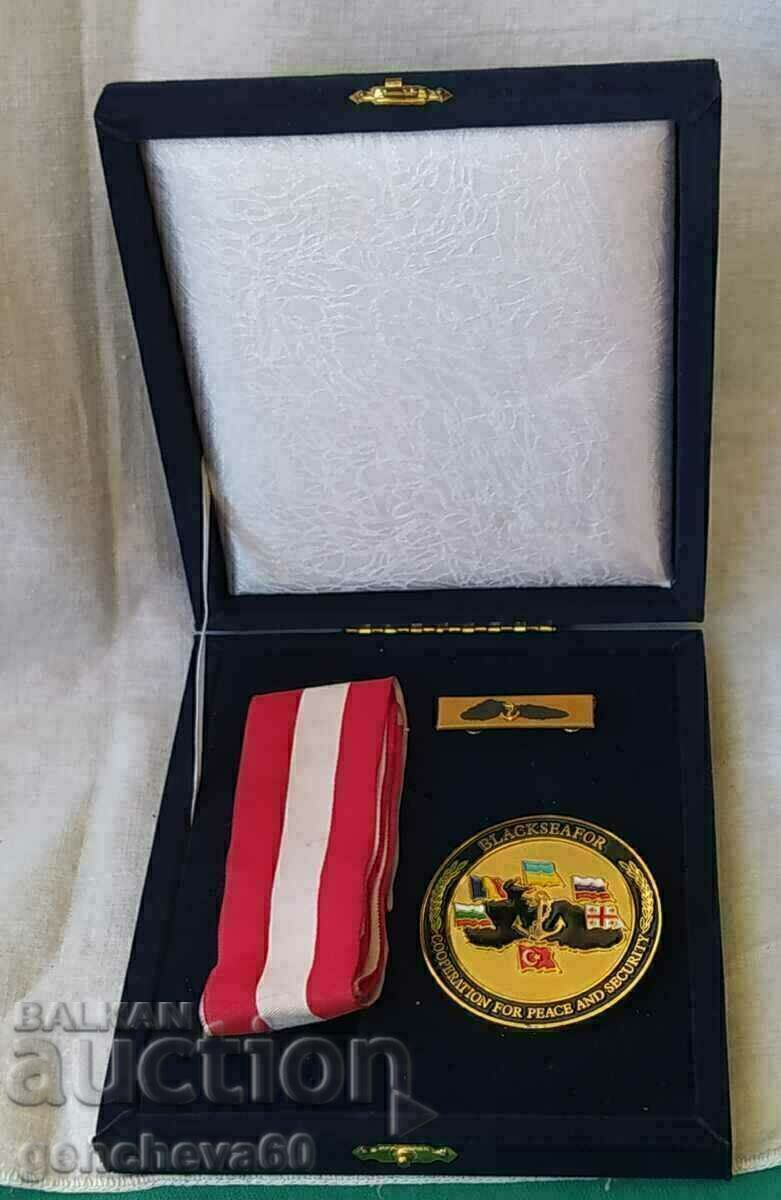 Delivery of European Naval Order, medal in box Delivery of European Naval Order, medal in box