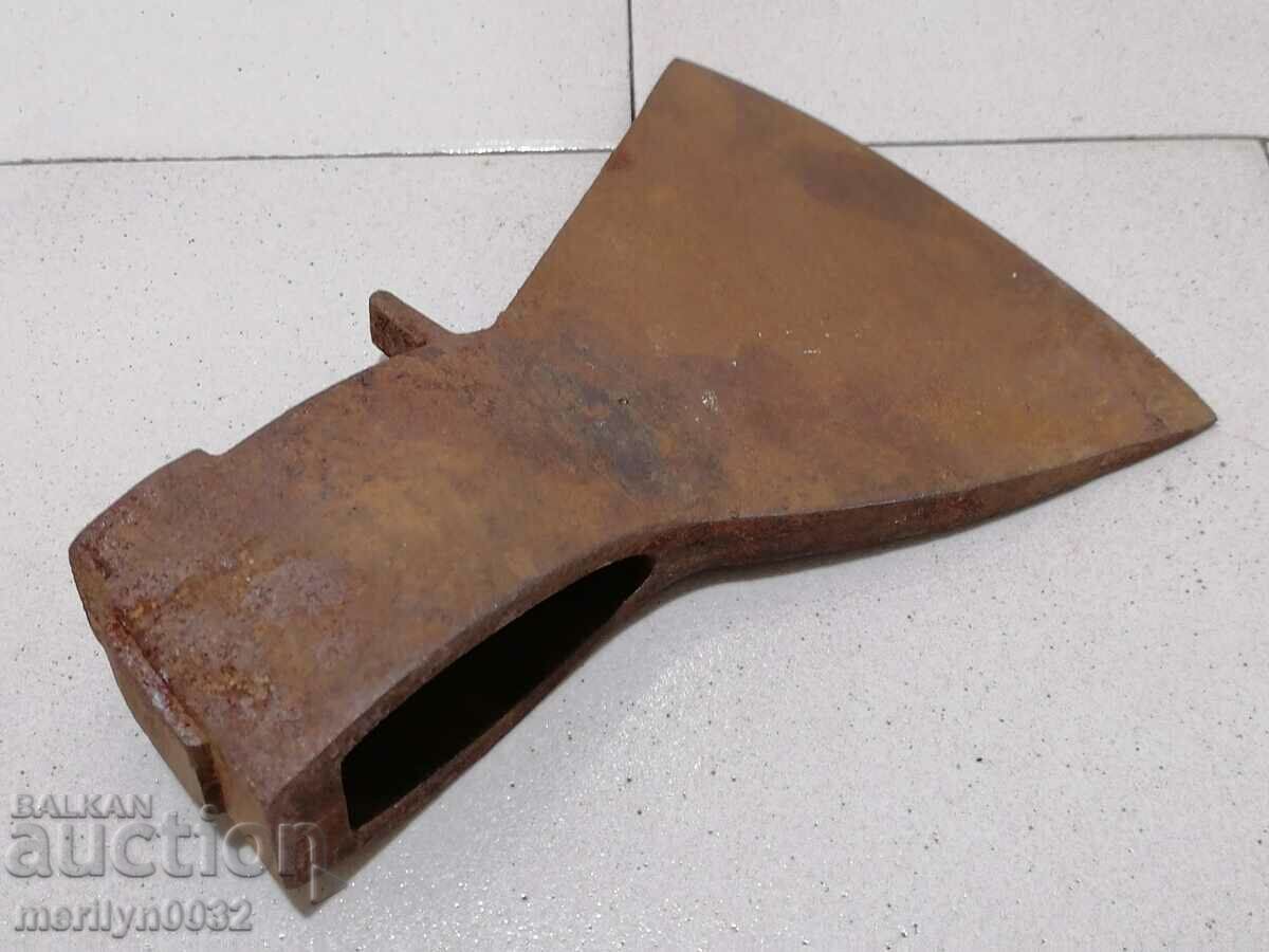 Old ax torpedo saber hat without gland with price 89.00 BGN | € 45.50 Old ax torpedo saber hat without gland with price 89.00 BGN | € 45.50