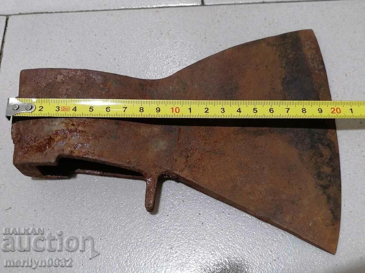 Delivery of Old ax torpedo saber hat without gland Delivery of Old ax torpedo saber hat without gland