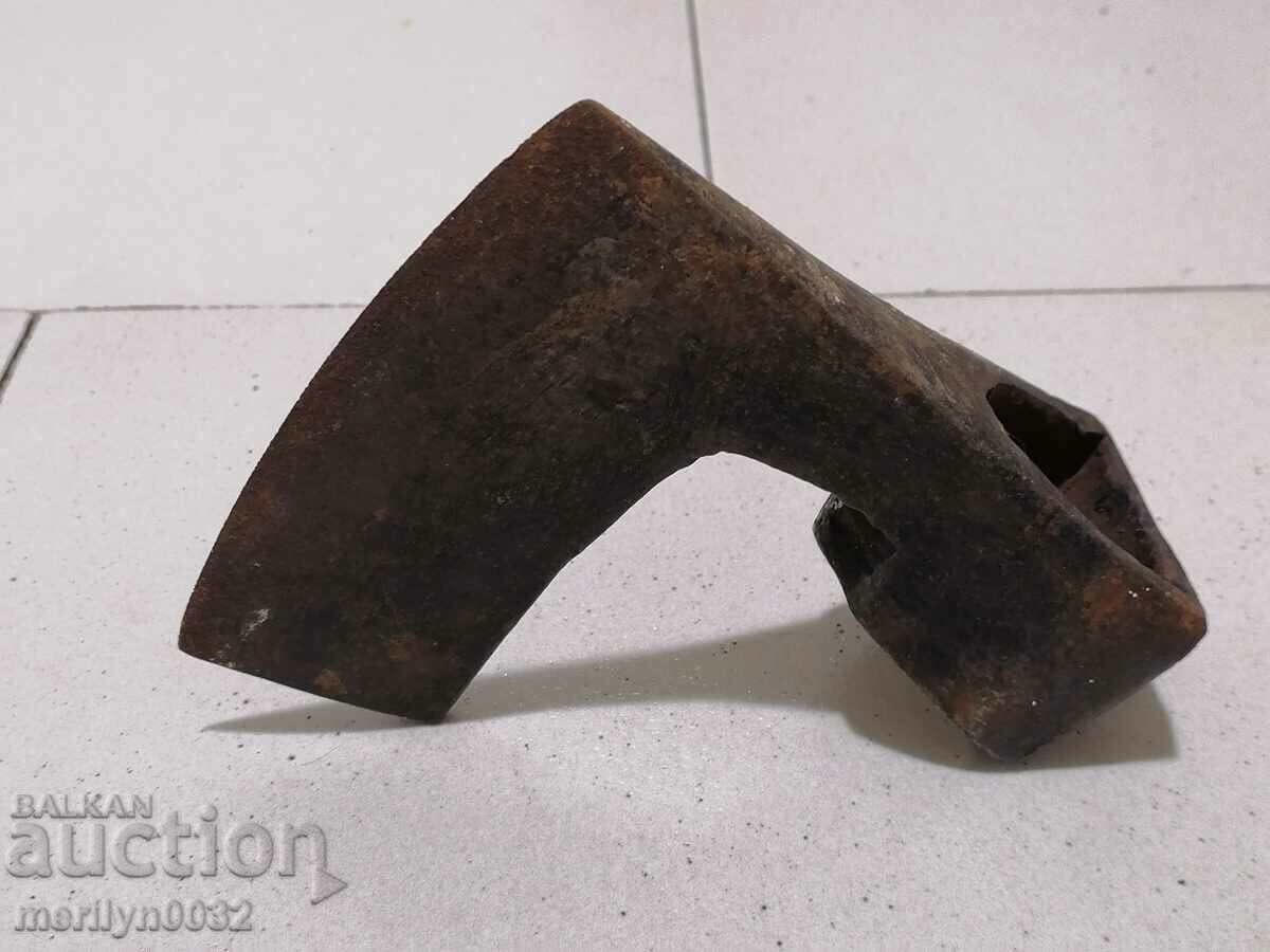 Auction  Old ax ax hatchet saber blade without sap