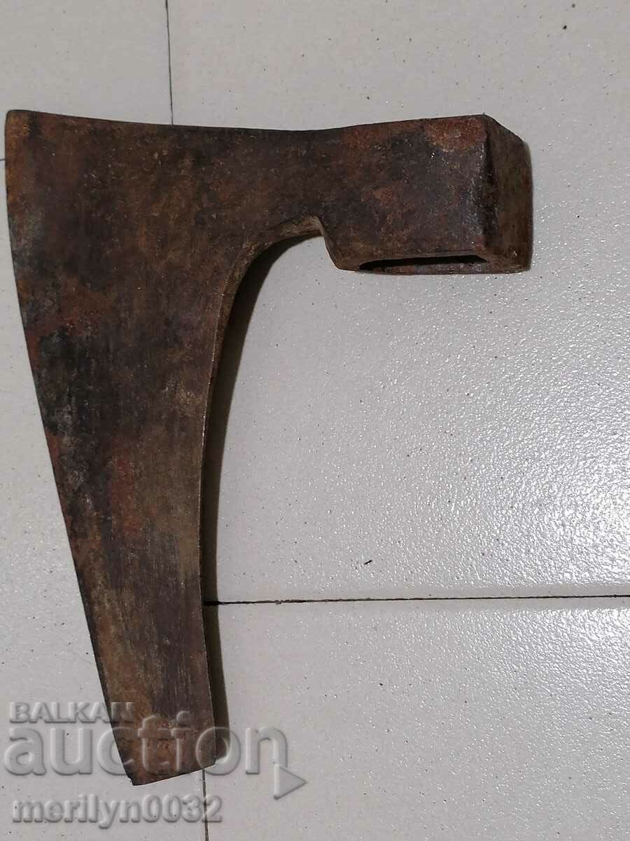 An old ax ax, a top, a satin - 5 An old ax ax, a top, a satin - 5