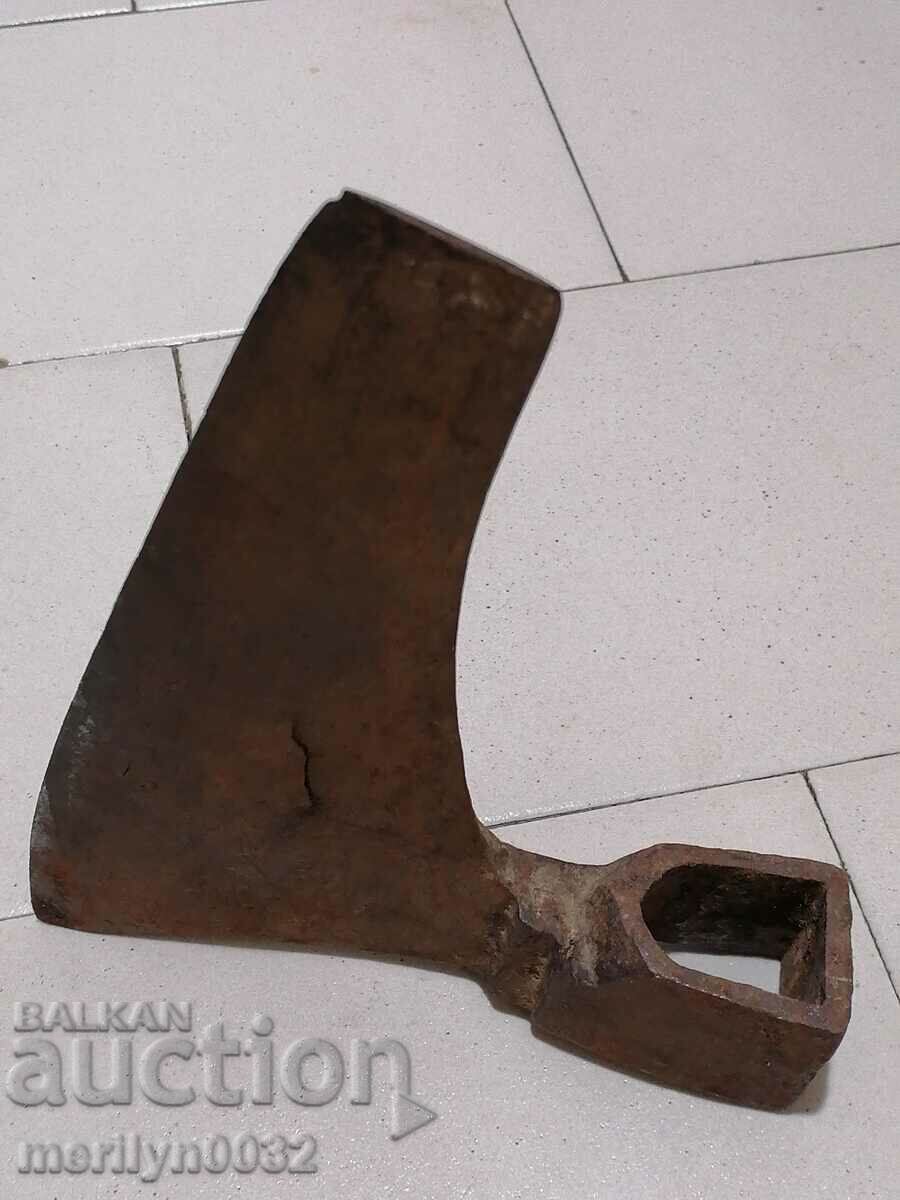 An old ax ax, a top, a satin - 7 An old ax ax, a top, a satin - 7