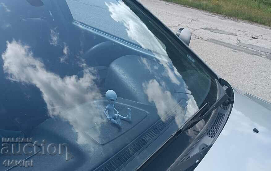 Alien - passenger for the car with price 15.00 BGN | € 7.67 Alien - passenger for the car with price 15.00 BGN | € 7.67