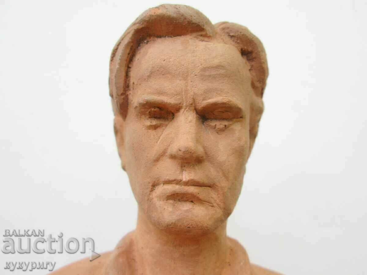 Delivery of Old master ceramic bust Vaptsarov statuette figure