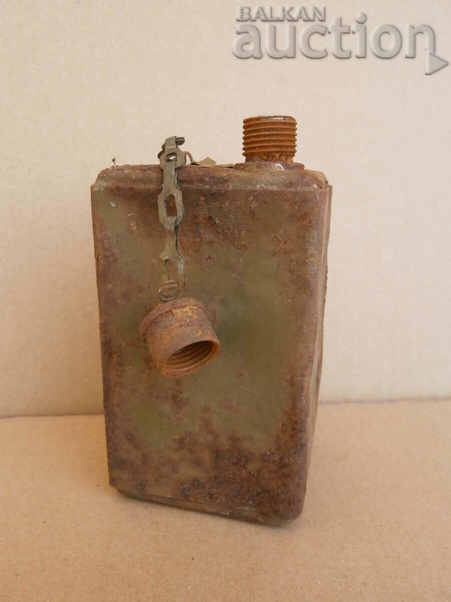 кутия за сназка тубичка от зип на картечница Максим СССР с цена 21.00 лв. | € 10.74 кутия за сназка тубичка от зип на картечница Максим СССР с цена 21.00 лв. | € 10.74