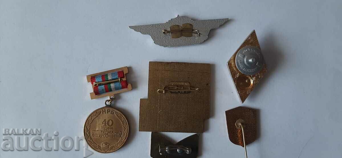 Collected lot of badges, military signs - 5 Collected lot of badges, military signs - 5