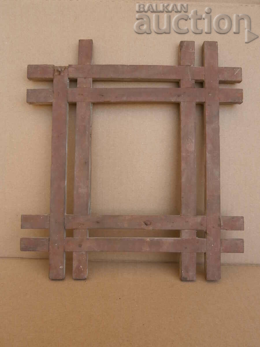 старинна дървена рамка за снимка