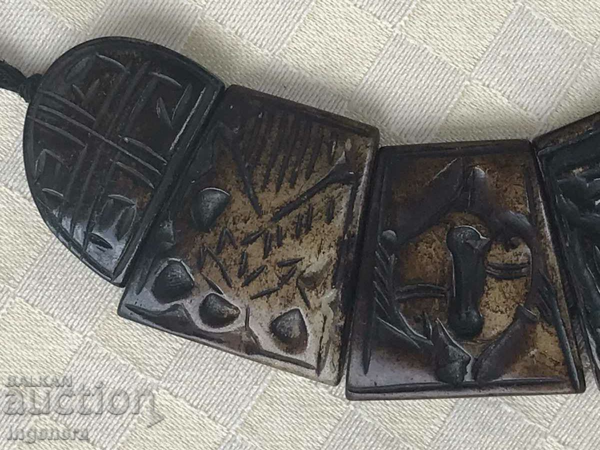 Auction  NECKLACE JEWELRY NECKLACE FROM ELEMENTS OF BUFFALO HORN