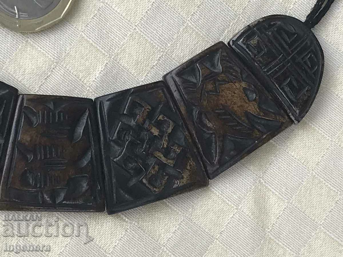 Delivery of NECKLACE JEWELRY NECKLACE FROM ELEMENTS OF BUFFALO HORN