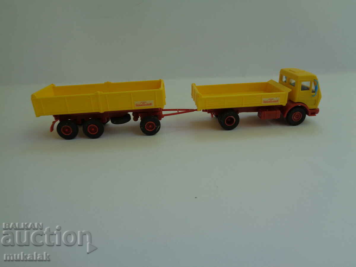Delivery of HERPA?PREISER?KIBRI?HO 1/87 MERCEDES TRUCK MODEL DUMPER