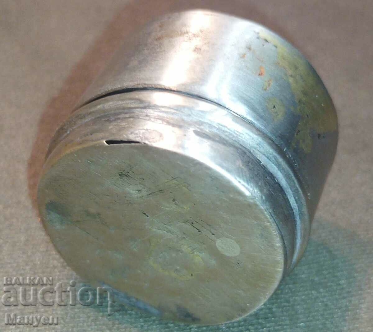 Доставка на Стара Османска кутийка за енфие,сребро,ниело. Доставка на Стара Османска кутийка за енфие,сребро,ниело.