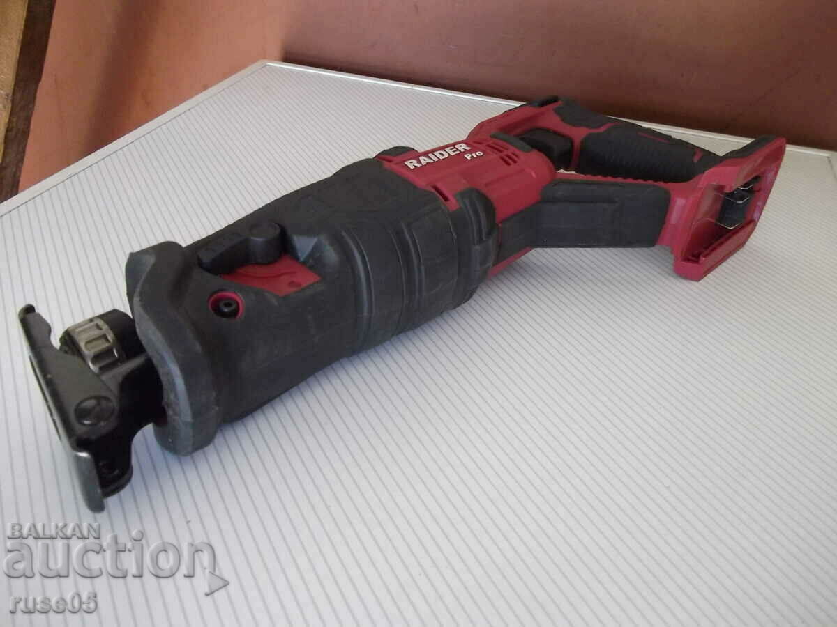 Auction  Saw "RAIDER RDP-SRS20 Solo" cordless reciprocating saw
