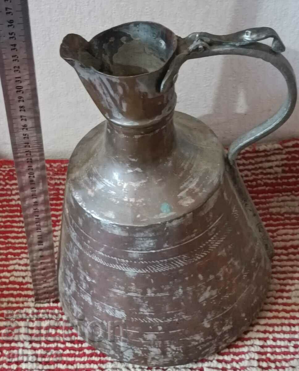 Old copper kettle, copper vessel with price 85.99 BGN | € 43.97