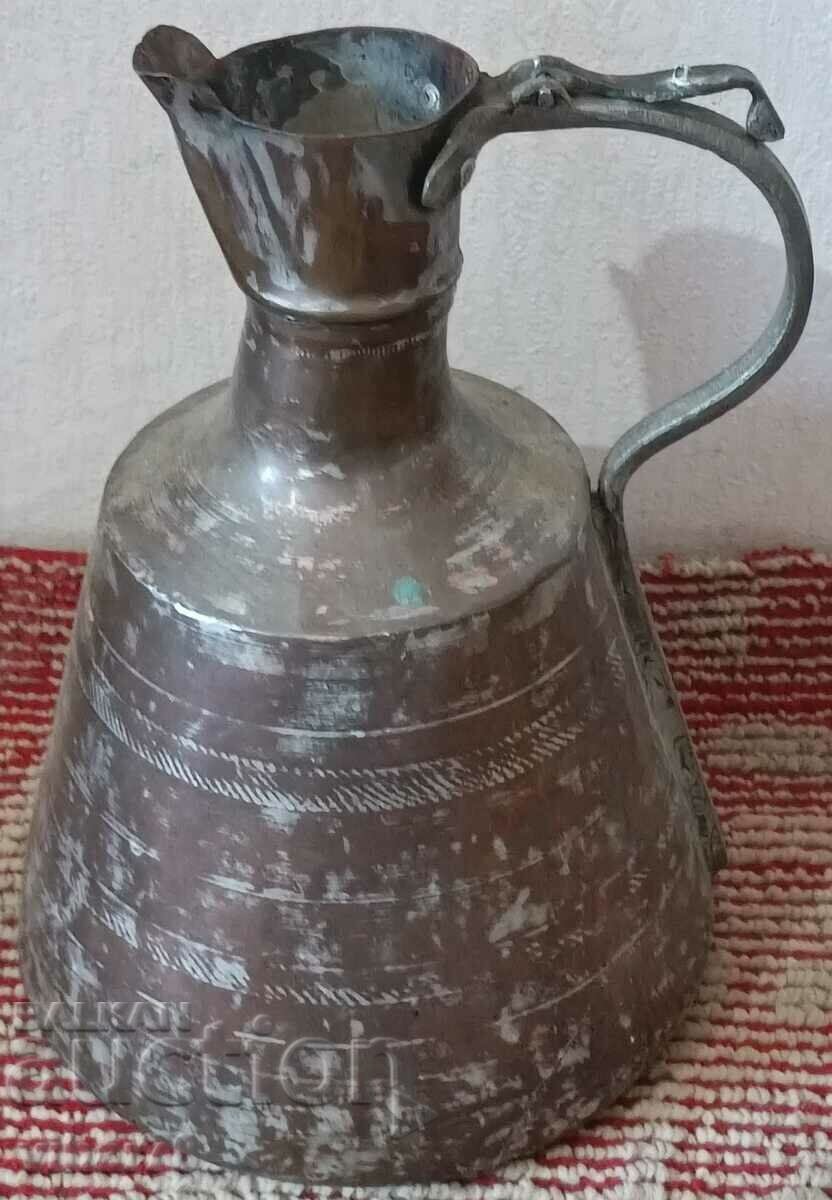 Old copper kettle, copper vessel
