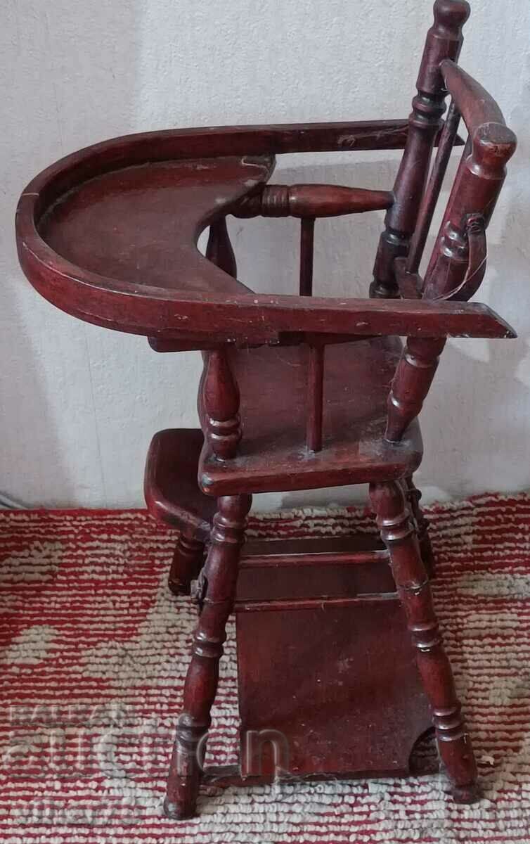 Delivery of Old doll chair Delivery of Old doll chair