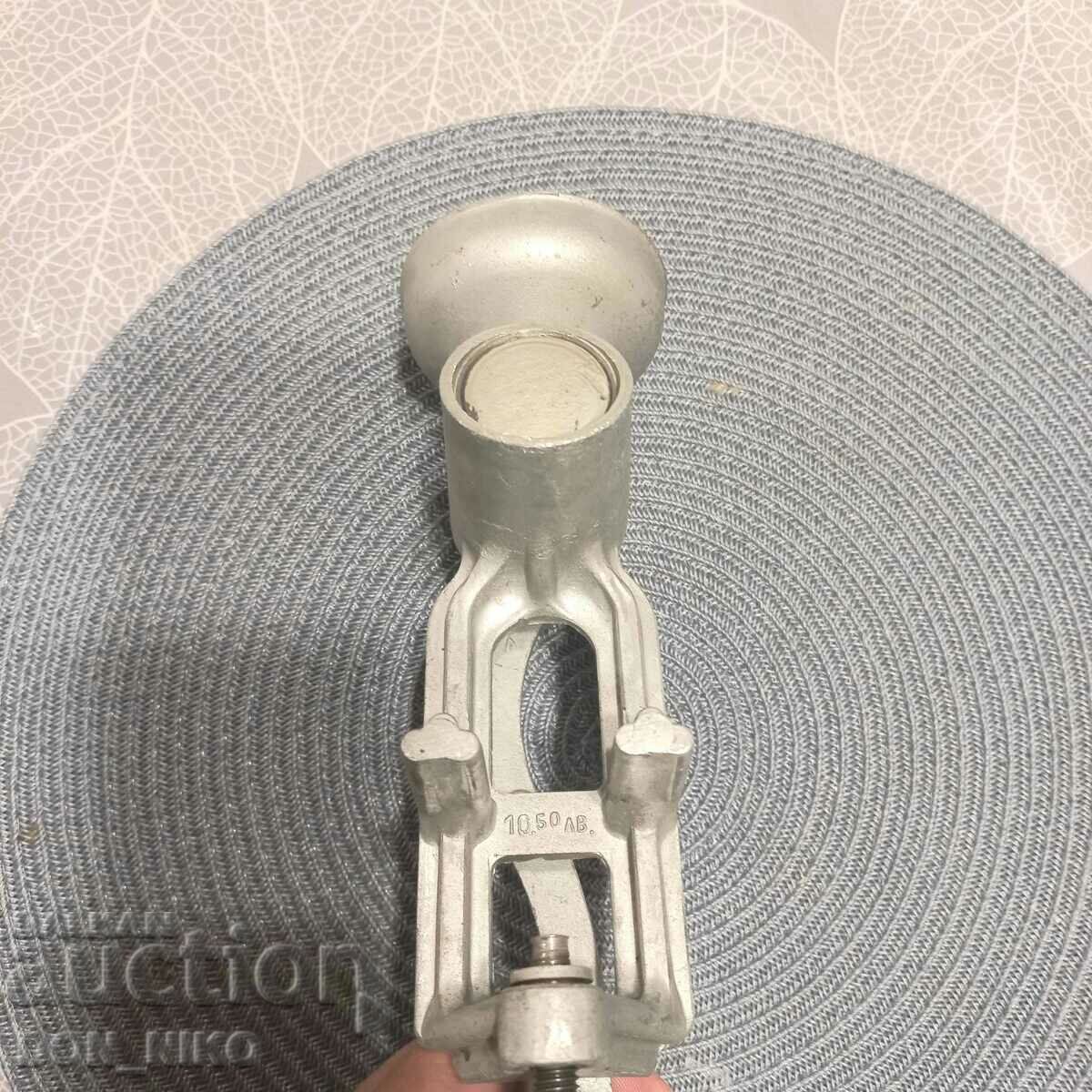 Μύλος μπαχαρικών αλουμινίου με τιμή 50.00 BGN | € 25.56 Μύλος μπαχαρικών αλουμινίου με τιμή 50.00 BGN | € 25.56