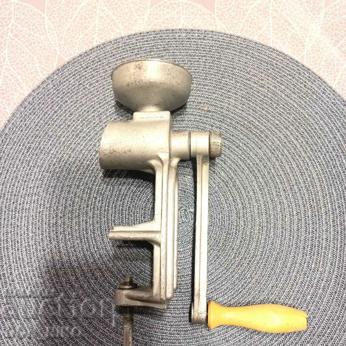 Δημοπρασία Μύλος μπαχαρικών αλουμινίου Δημοπρασία Μύλος μπαχαρικών αλουμινίου