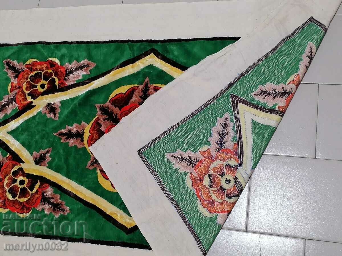 Auction Old tapestry for wall embroidery panel, carpet picture Auction Old tapestry for wall embroidery panel, carpet picture