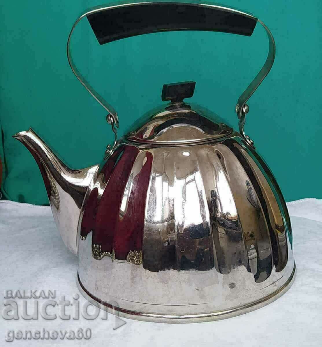 Ρωσική χρωμιωμένη ορειχάλκινη κανάτα, τσαγιέρα Ρωσική χρωμιωμένη ορειχάλκινη κανάτα, τσαγιέρα