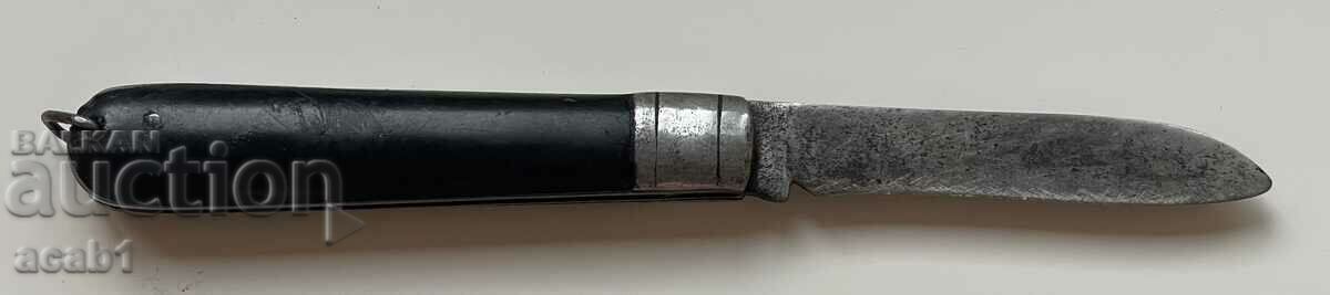 Folding old knife with price 39.99 BGN | € 20.45 Folding old knife with price 39.99 BGN | € 20.45