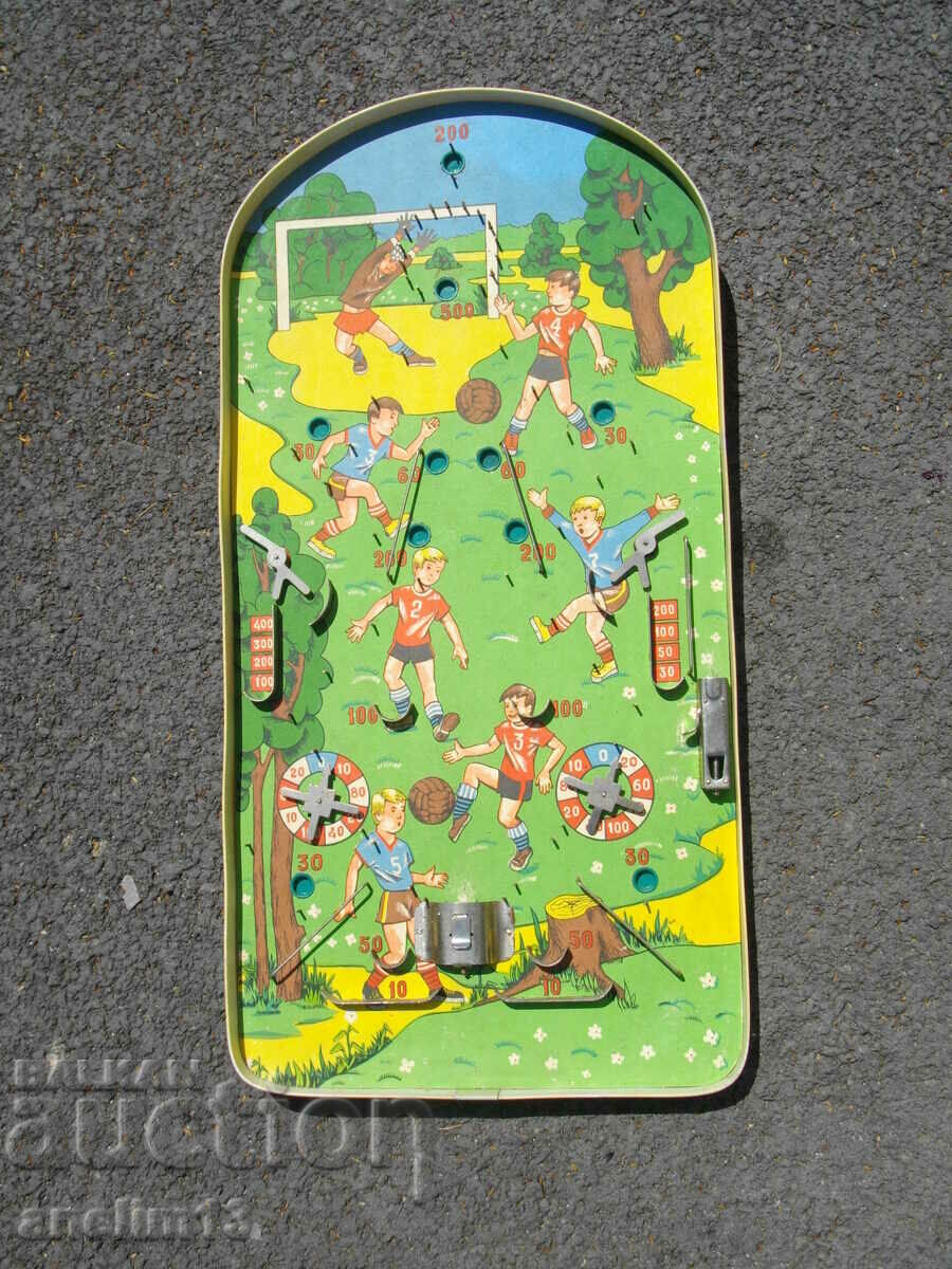 SOCCER CHILDREN'S GAME FOOTBALL PIN