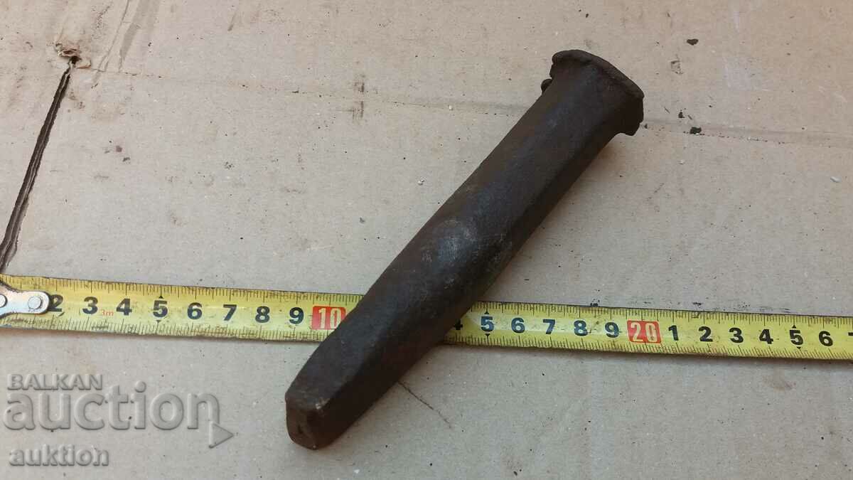 Delivery of SOLID FORGED DAGGER WEDGE CUTTER FOR WOOD Delivery of SOLID FORGED DAGGER WEDGE CUTTER FOR WOOD