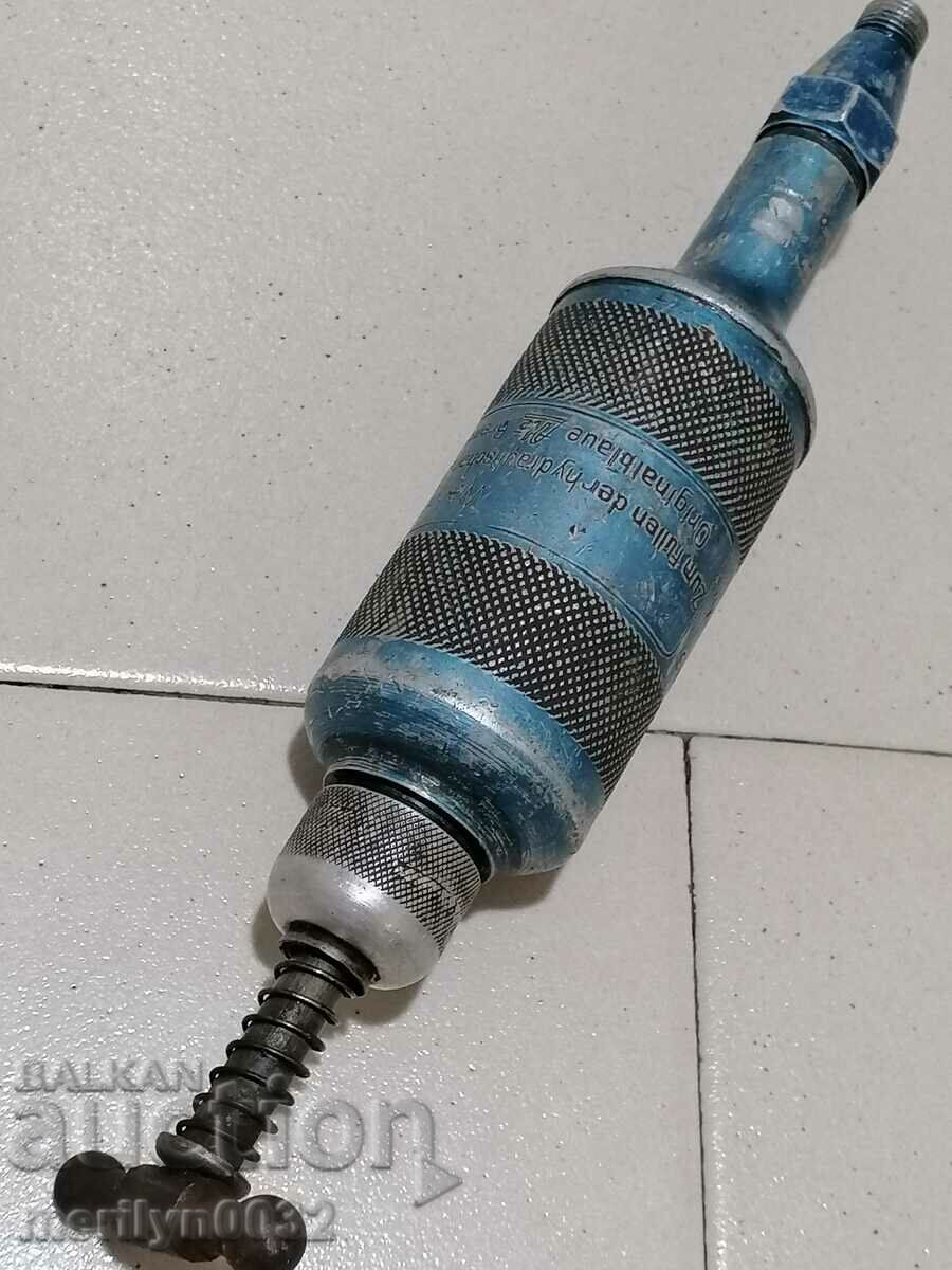 Old takalamit for a German motorcycle engine