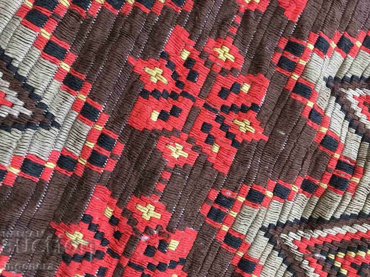 Delivery of HANDMADE ANCIENT OLD ETHNIC Delivery of HANDMADE ANCIENT OLD ETHNIC