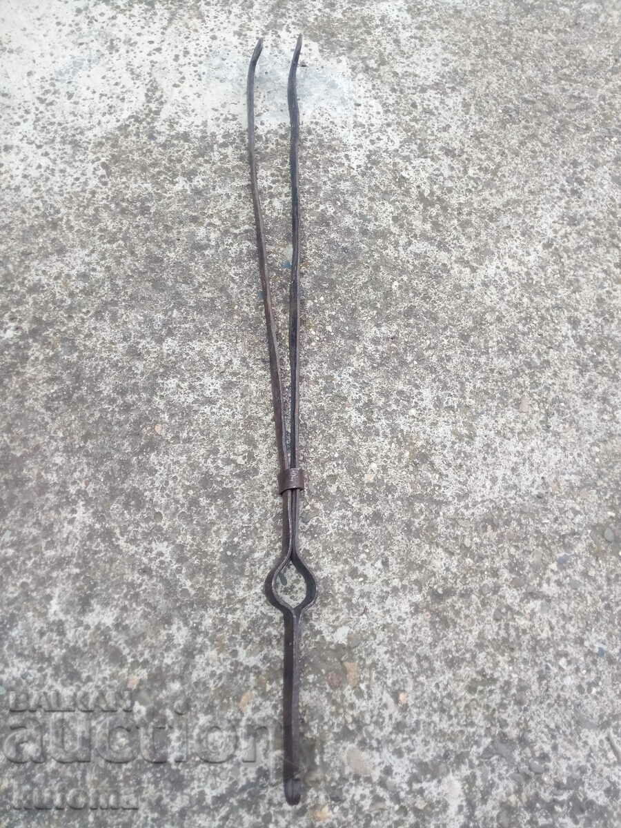 Old forged dilaf curling iron