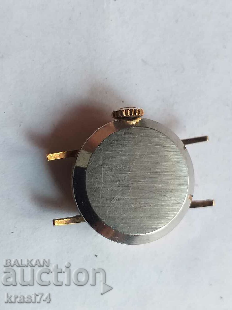 Gilded Tissot watch with price 25.00 BGN | € 12.78 Gilded Tissot watch with price 25.00 BGN | € 12.78