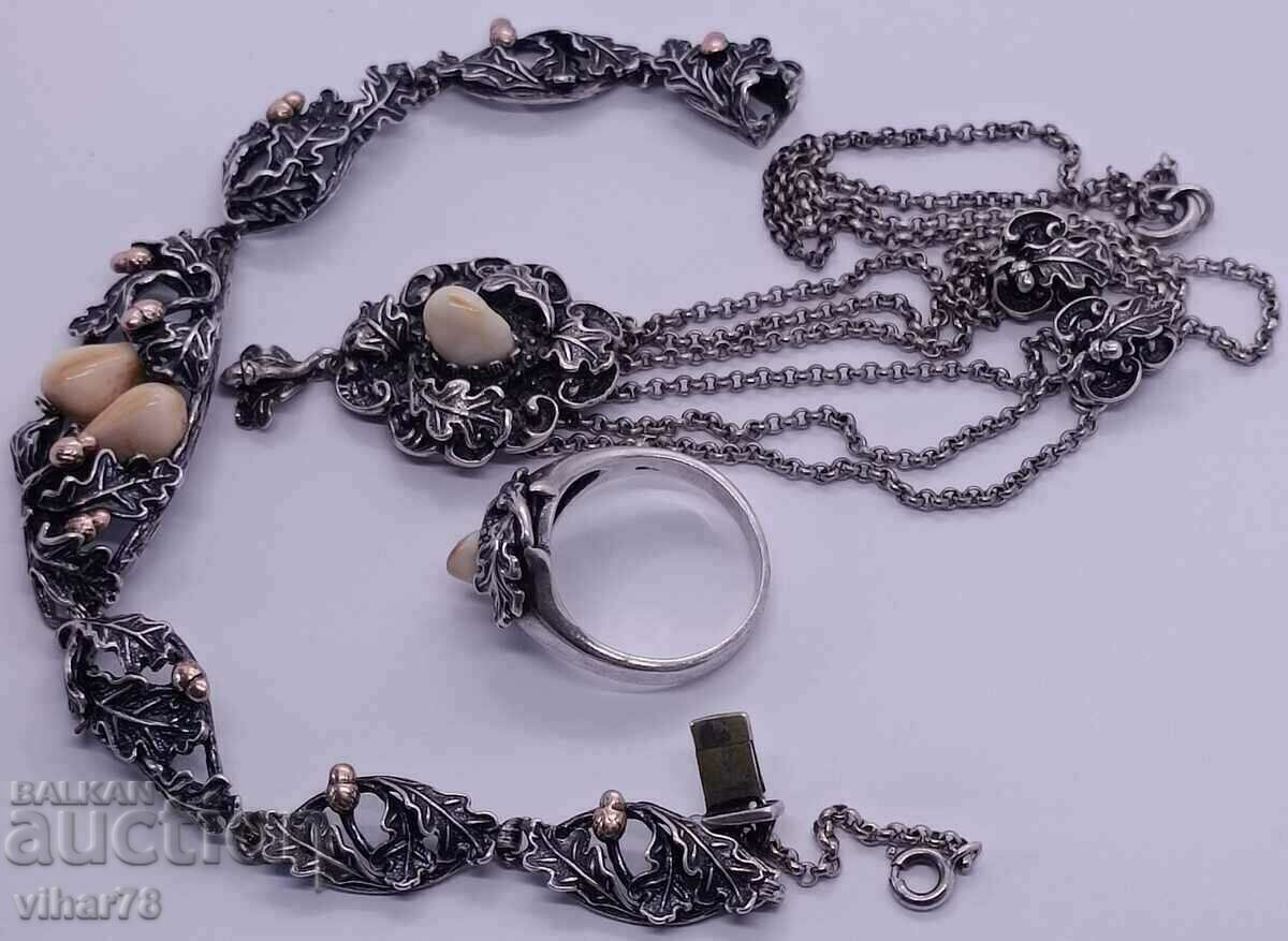 Auction A beautiful silver bracelet-necklace and ring lot Auction A beautiful silver bracelet-necklace and ring lot