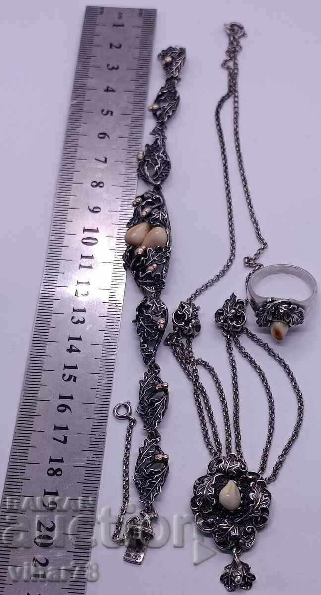 Delivery of A beautiful silver bracelet-necklace and ring lot Delivery of A beautiful silver bracelet-necklace and ring lot