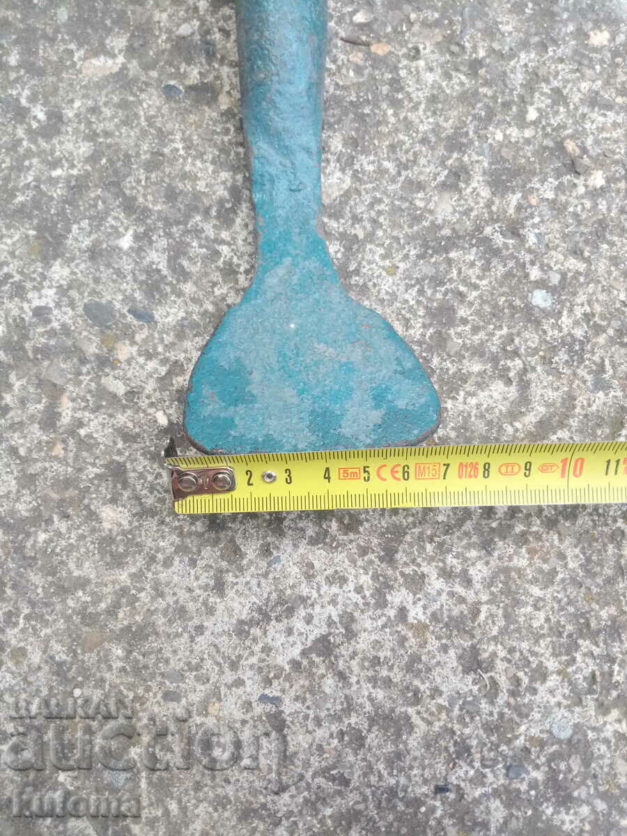 Delivery of Old agricultural instrument Delivery of Old agricultural instrument