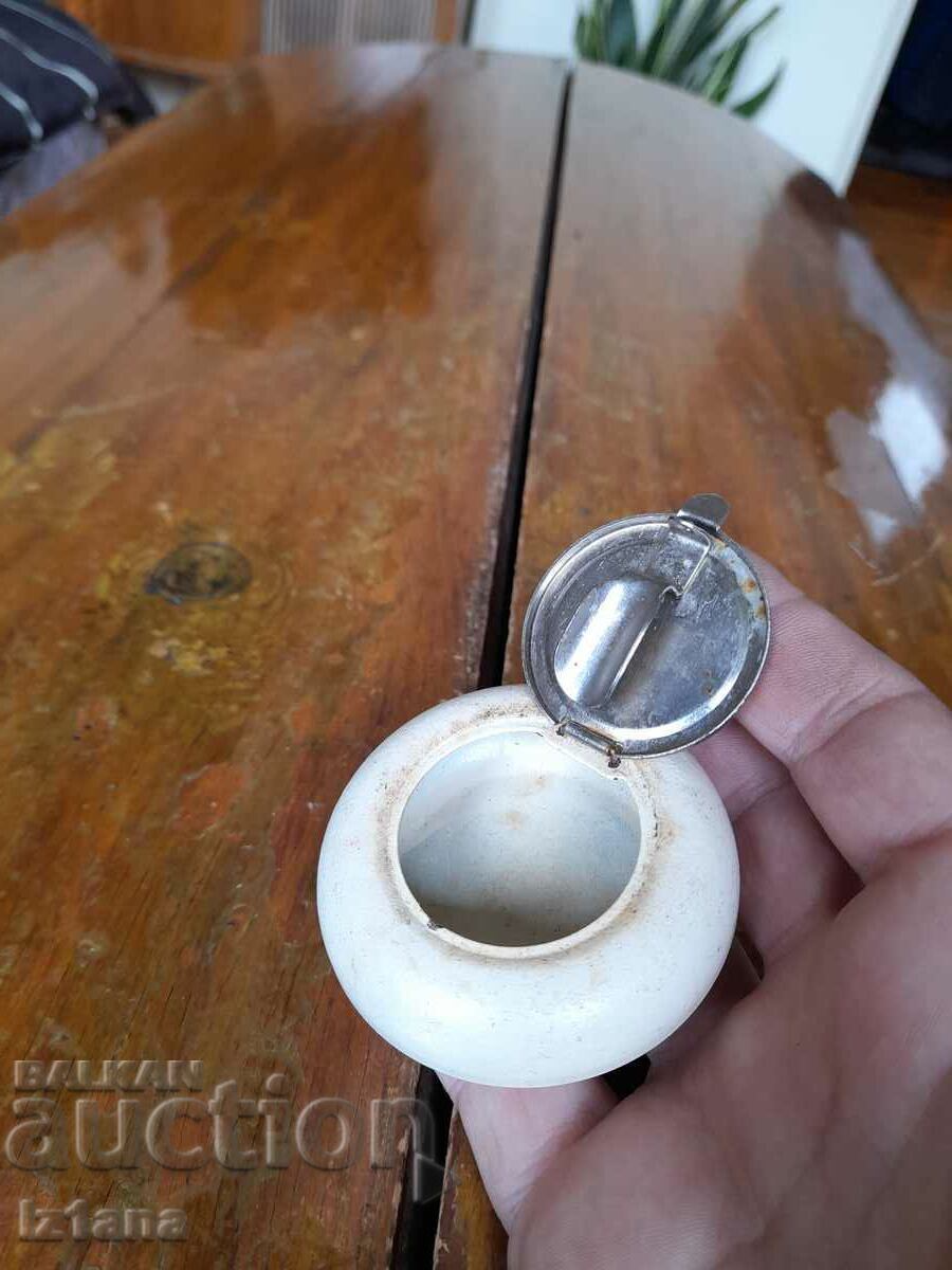 Auction  Old ashtray Balkankar