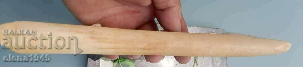 Delivery of Carved ivory decoration