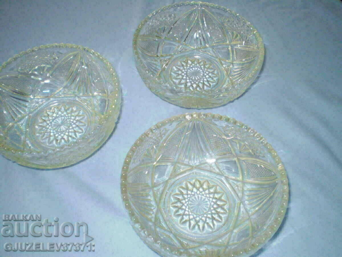 Three Small Crystal Fruitiers - 6 Three Small Crystal Fruitiers - 6