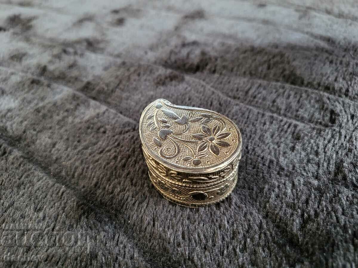 Auction  UNIQUE Beautiful and rare 800 proof small silver box