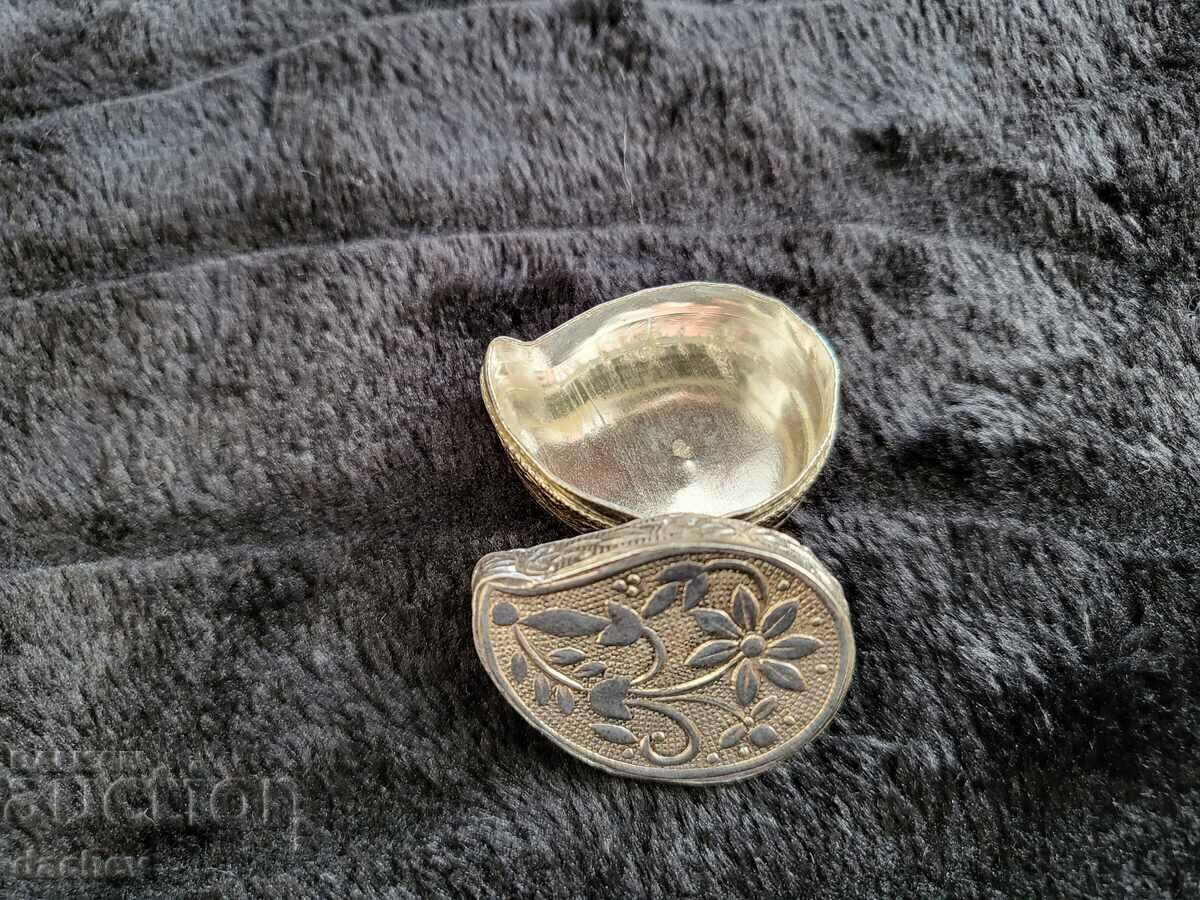 UNIQUE Beautiful and rare 800 proof small silver box - 7