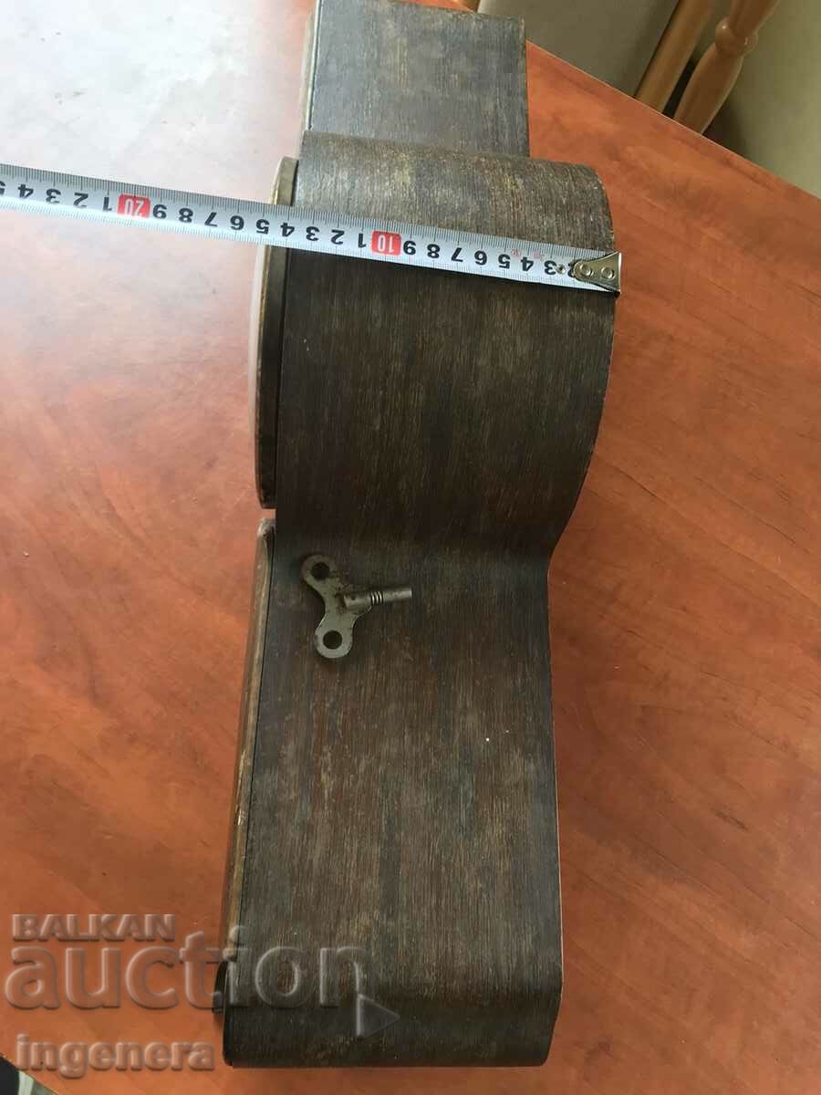 Delivery of FIREPLACE CLOCK ANTIQUE LARGE WOODEN CASE Delivery of FIREPLACE CLOCK ANTIQUE LARGE WOODEN CASE