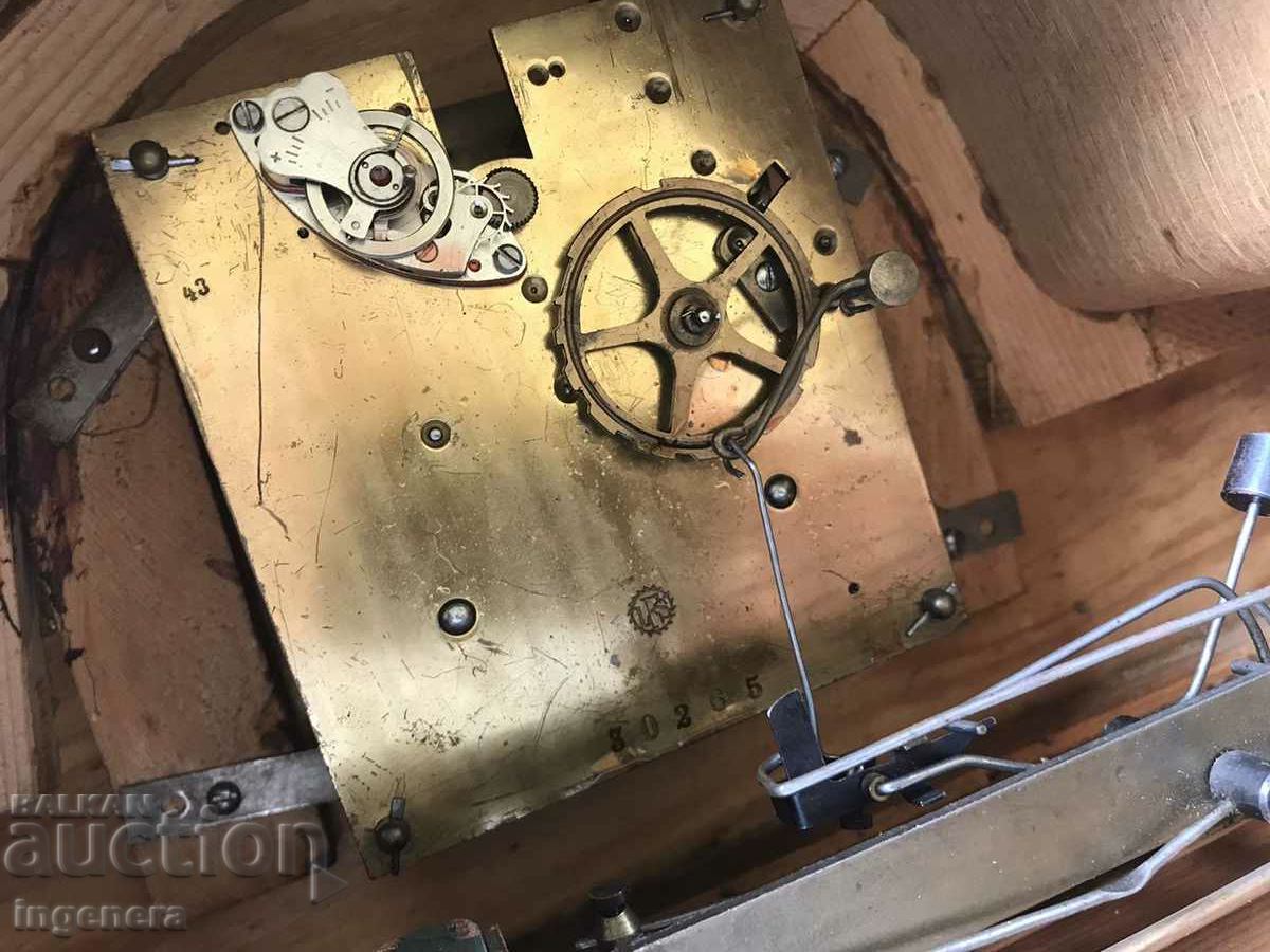 FIREPLACE CLOCK ANTIQUE LARGE WOODEN CASE - 6 FIREPLACE CLOCK ANTIQUE LARGE WOODEN CASE - 6