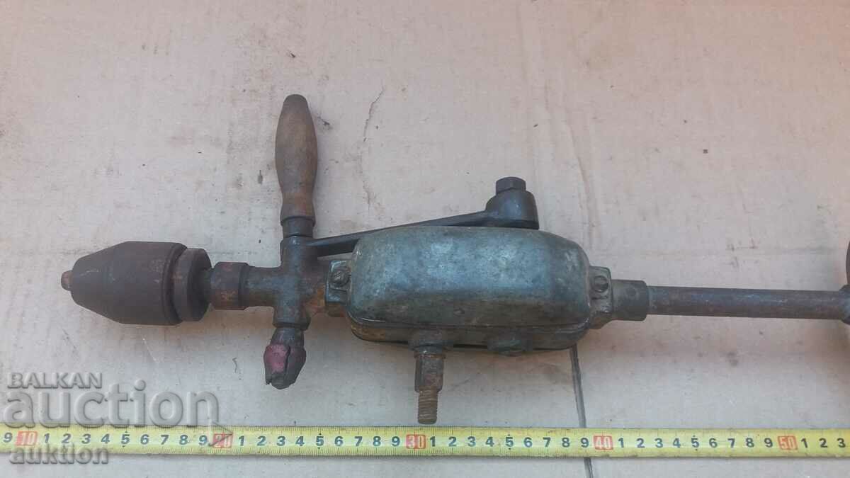 Аукцион СТАРА РЪЧНА ДРЕЛКА - РАБОТЕЩА Аукцион СТАРА РЪЧНА ДРЕЛКА - РАБОТЕЩА