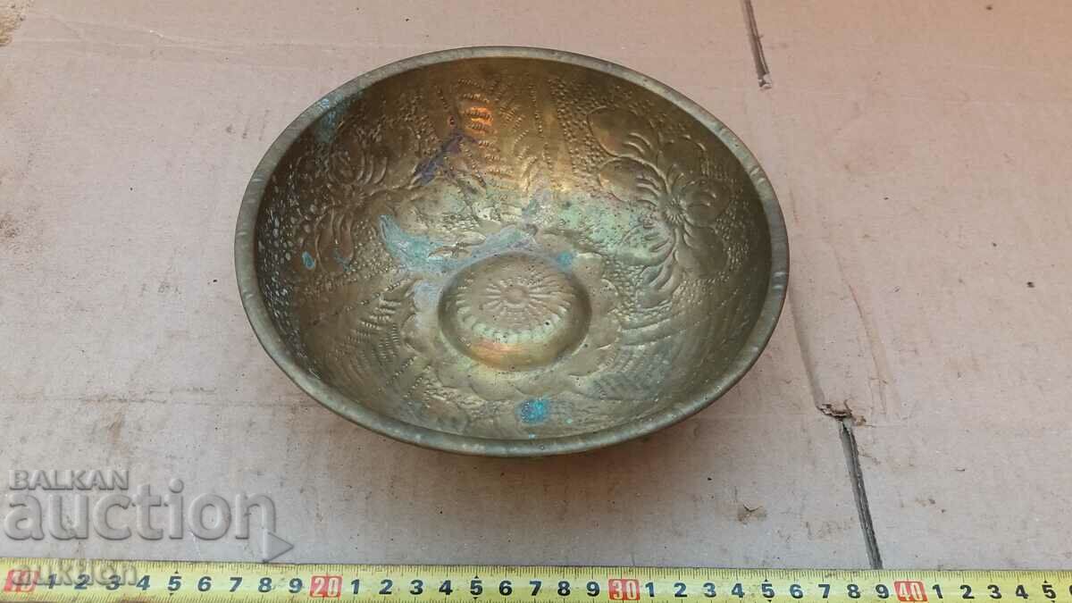 ORIENTAL BRONZE BOWL, FRUIT TRAY WITH ORNAMENT