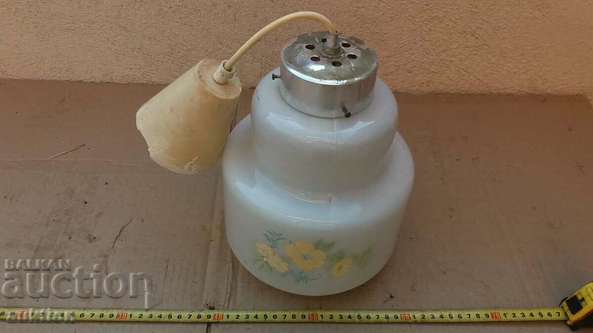 LAMPĂ LUSTRAR VECHE cu preț 8.99 BGN | € 4.60 LAMPĂ LUSTRAR VECHE cu preț 8.99 BGN | € 4.60