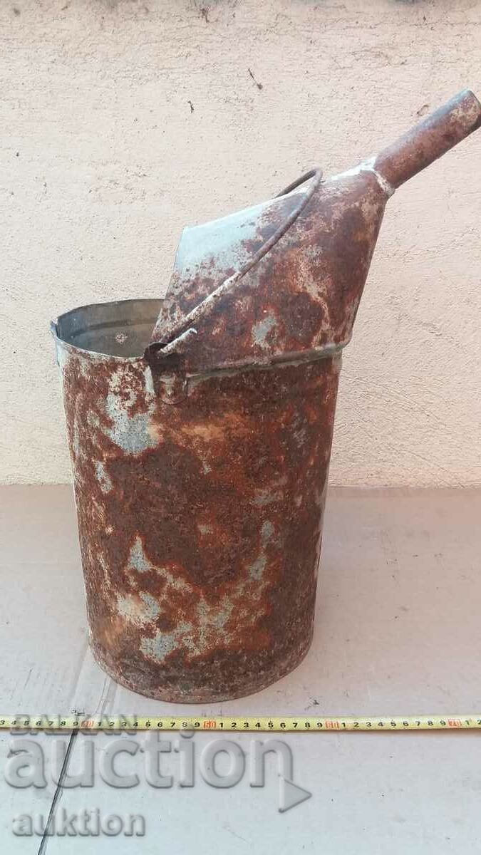 OLD METAL WATERING CAN - HEALTHY with price 8.79 BGN | € 4.49