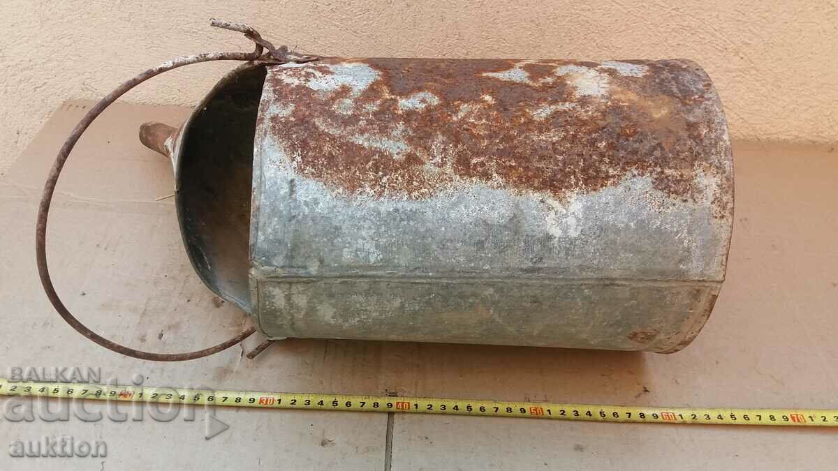 OLD METAL WATERING CAN - HEALTHY - 6