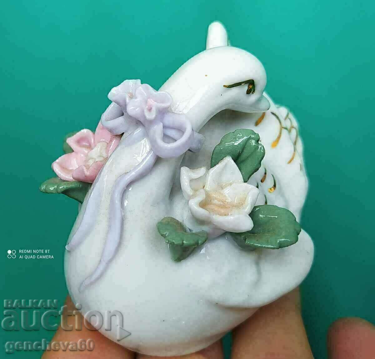 Vintage floral porcelain swan, box, napkin holder - 5